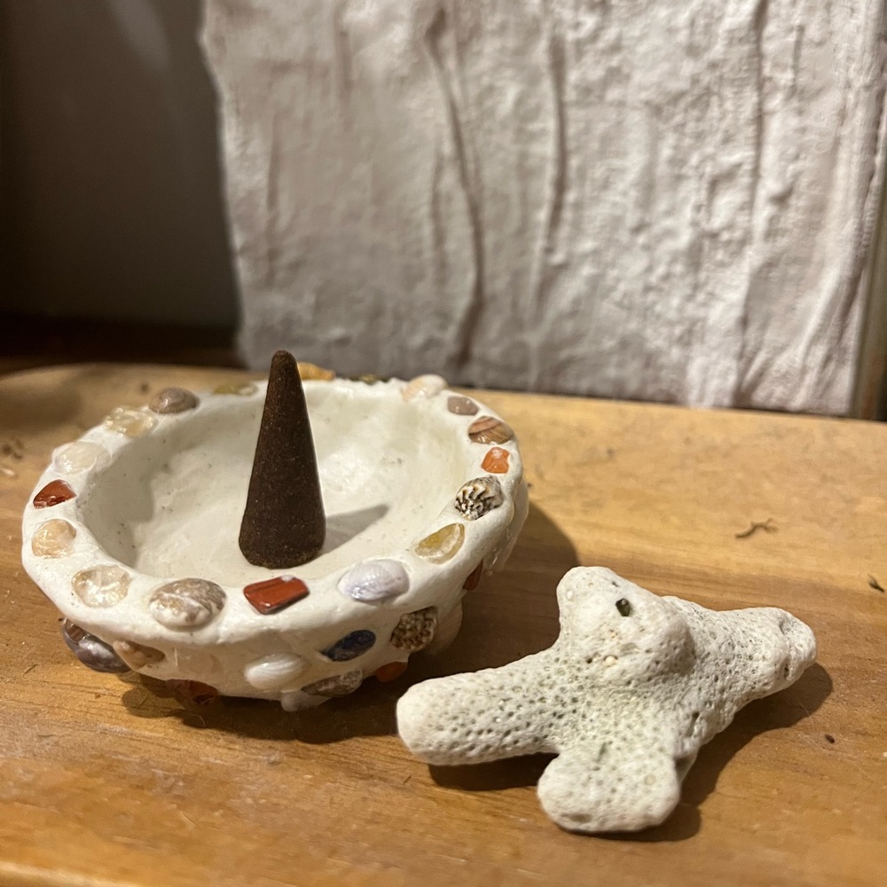 Decorative White Stone Incense Holder